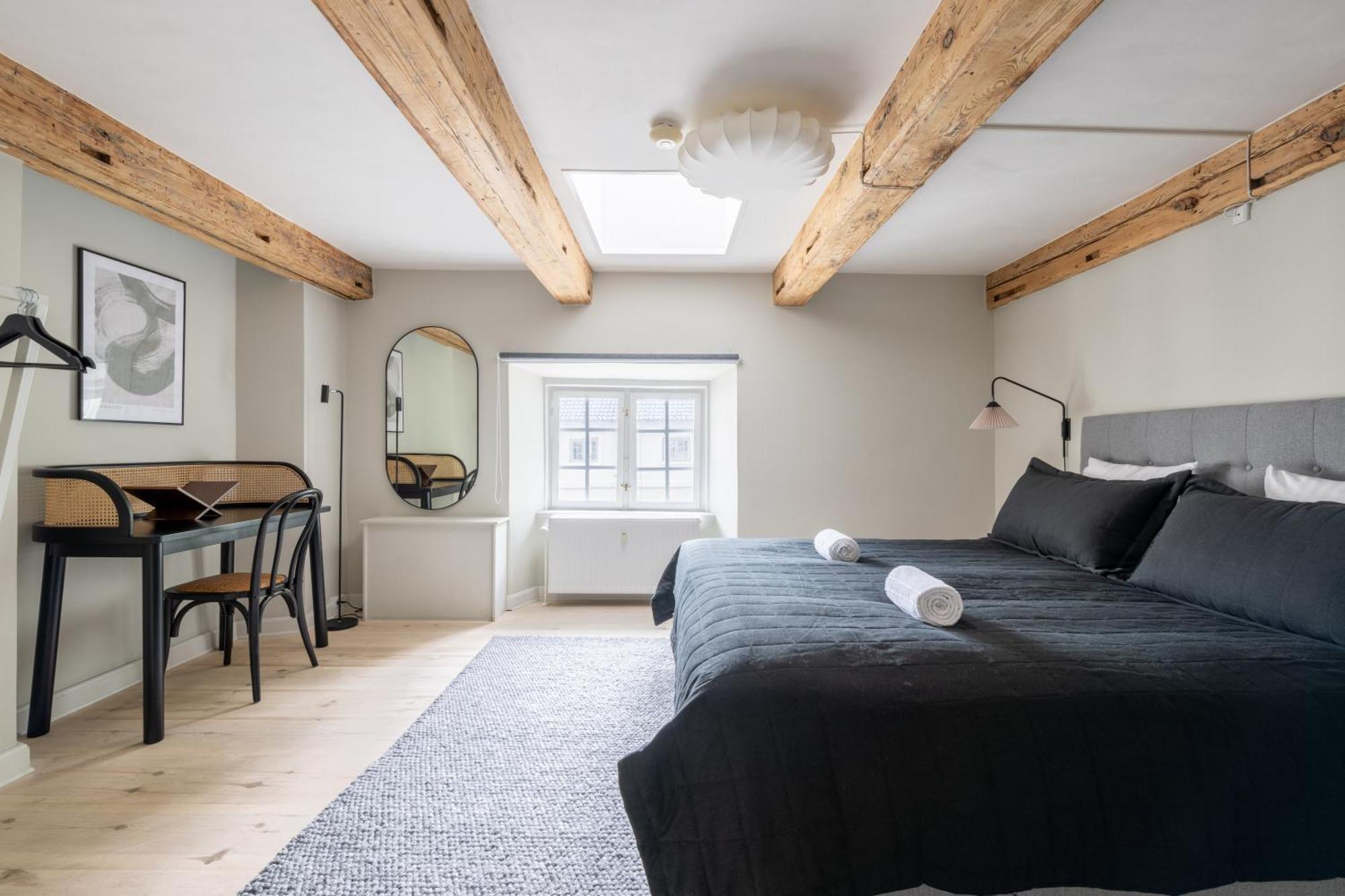 City Apartment With Exposed Ceiling Beams Koppenhága Kültér fotó
